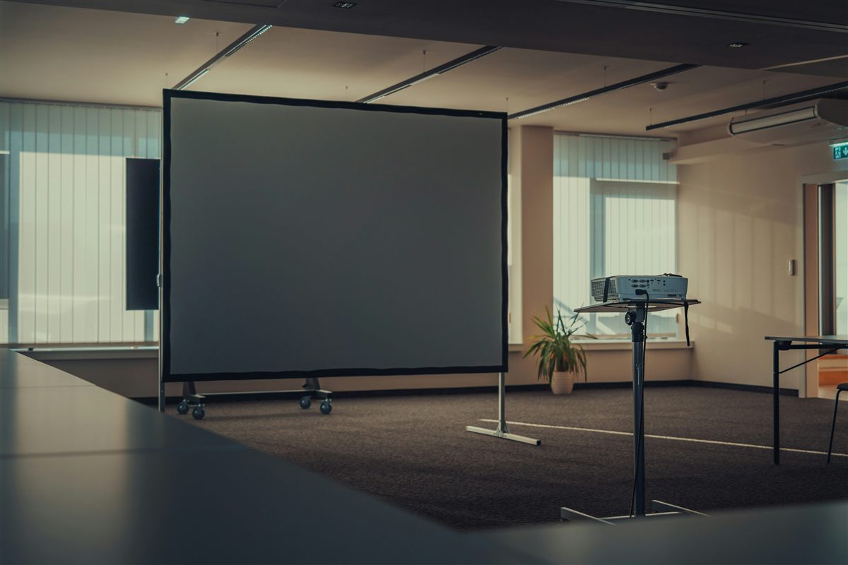 Audiovisual Support and Event Management Team in the Healthcare Sector
